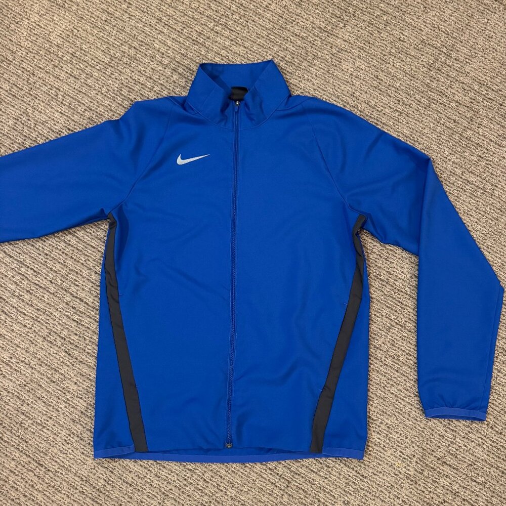 Nike Men's Lightweight Zip-Up Windbreaker - Small